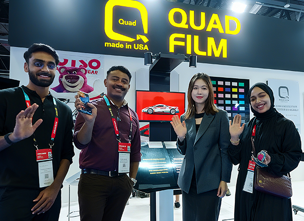 迪拜展会2 拷贝